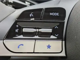 Hyundai ELANTRA 2025 SEL Conveniencia 4p Sedan