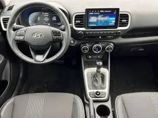 Hyundai VENUE 2025 Limited 4p Crossover