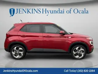 Hyundai VENUE 2025 Limited 4p Crossover