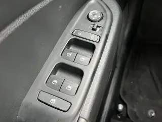 Hyundai VENUE 2025 Limited 4p Crossover