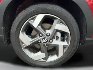 Hyundai VENUE 2025 Limited 4p Crossover