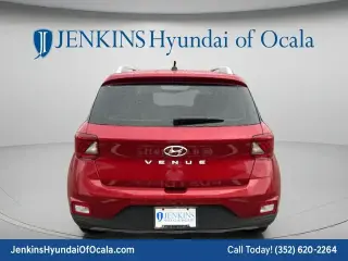 Hyundai VENUE 2025 Limited 4p Crossover