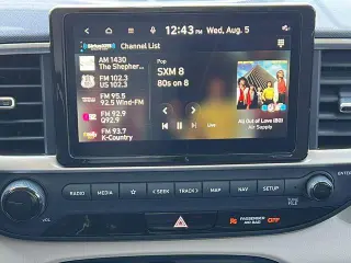 Hyundai VENUE 2024 Limited 4dr Crossover