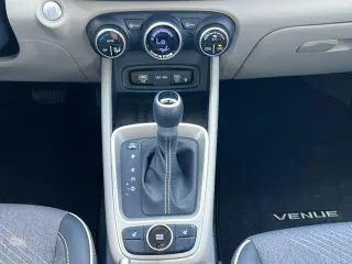 Hyundai VENUE 2024 Limited 4dr Crossover