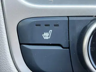 Hyundai VENUE 2024 Limited 4dr Crossover