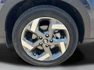 Hyundai VENUE 2024 Limited 4dr Crossover