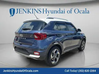 Hyundai VENUE 2024 Limited 4dr Crossover