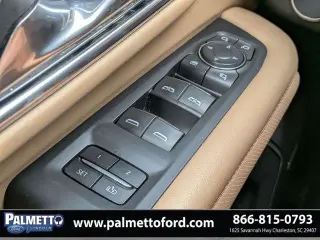 Suburban Chevrolet 2021 4x2 Premier SUV 4 puertas