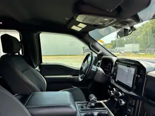 Ford F-150 2021 4x2 XLT 4 puertas SuperCrew 5.5 pies. SB