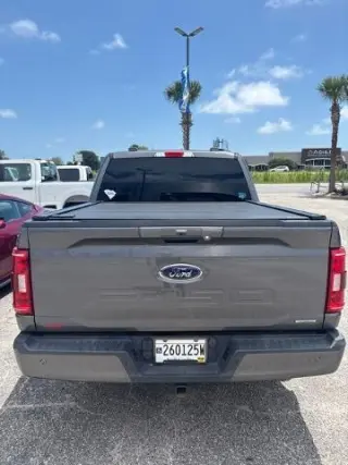 Ford F-150 2021 4x2 XLT 4 puertas SuperCrew 5.5 pies. SB