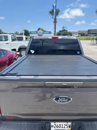 Ford F-150 2021 4x2 XLT 4 puertas SuperCrew 5.5 pies. SB