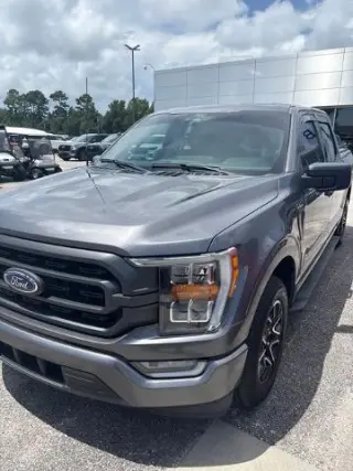 Ford F-150 2021 4x2 XLT 4 puertas SuperCrew 5.5 pies. SB