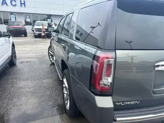 GMC Yukon 2018 4x4 Denali 4p SUV