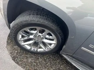 GMC Yukon 2018 4x4 Denali 4p SUV