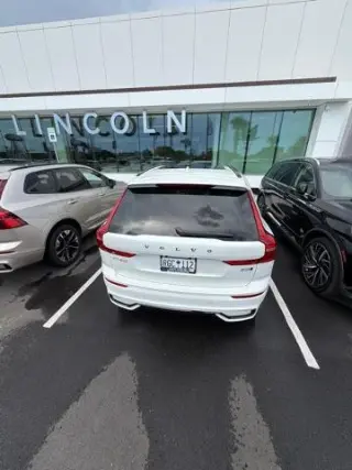 Volvo XC60 2024 AWD B5 Plus Tema Oscuro 4p SUV