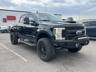 Ford F-250 Super Duty 2019 4x4 XLT Cabina Crew 4 puertas 6.8 pies. Pickup SB