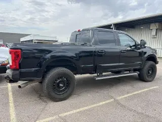 Ford F-250 Super Duty 2019 4x4 XLT Cabina Crew 4 puertas 6.8 pies. Pickup SB
