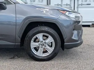 Toyota RAV4 2020 AWD XLE 4p SUV