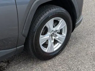 Toyota RAV4 2020 AWD XLE 4p SUV