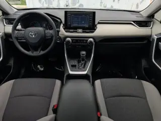 Toyota RAV4 2020 AWD XLE 4p SUV