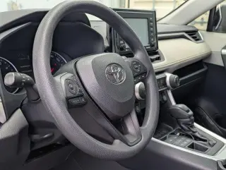 Toyota RAV4 2020 AWD XLE 4p SUV