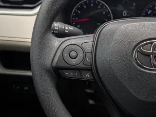 Toyota RAV4 2020 AWD XLE 4p SUV