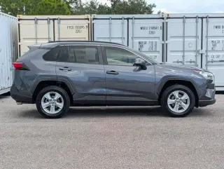Toyota RAV4 2020 AWD XLE 4p SUV
