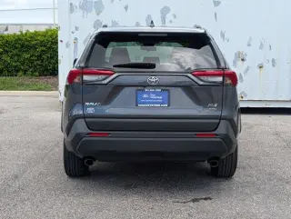 Toyota RAV4 2020 AWD XLE 4p SUV
