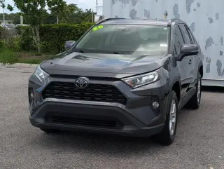 Toyota RAV4 2020 AWD XLE 4p SUV