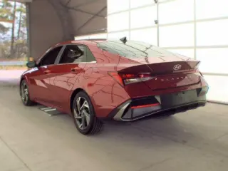 Hyundai ELANTRA 2025 SEL Confort 4p Sedán