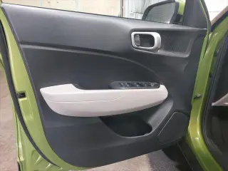 Hyundai VENUE 2024 SEL 4p Crossover