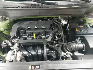 Hyundai VENUE 2024 SEL 4p Crossover