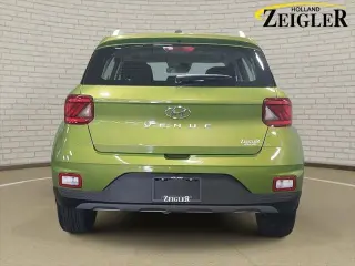 Hyundai VENUE 2024 SEL 4p Crossover