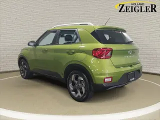 Hyundai VENUE 2024 SEL 4p Crossover