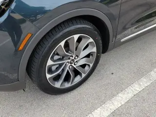 Lincoln Nautilus 2023 Reserve 4p SUV