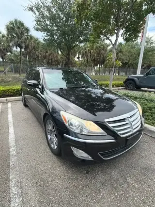 Hyundai Genesis 2013 3.8L 4p Sedan