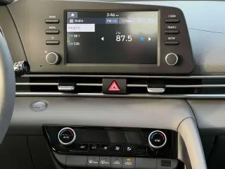 Hyundai ELANTRA 2025 SEL Sport 4p Sedan
