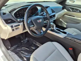 Cadillac CT4 2023 Premium Luxury Sedán 4p