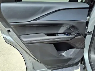 Cadillac LYRIQ 2024 Tech 4p SUV