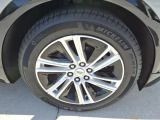 Cadillac LYRIQ 2024 Tech 4p SUV