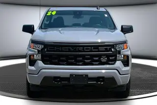 Chevrolet Silverado 1500 2024 4x4 Custom 4p Cabina de Tripulante Estándar 5.8 ft. CB