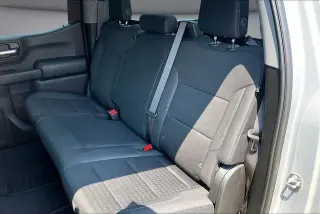 Chevrolet Silverado 1500 2024 4x4 Custom 4p Cabina de Tripulante Estándar 5.8 ft. CB