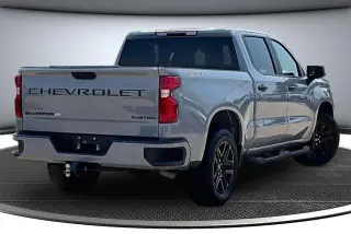 Chevrolet Silverado 1500 2024 4x4 Custom 4p Cabina de Tripulante Estándar 5.8 ft. CB