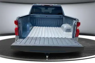 Chevrolet Silverado 1500 2024 4x4 Custom 4p Cabina de Tripulante Estándar 5.8 ft. CB