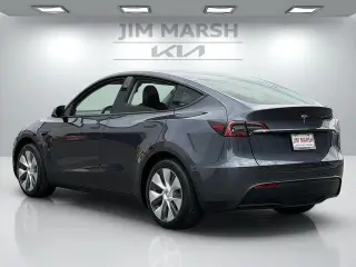 Tesla Model Y 2023 4p Crossover