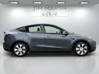 Tesla Model Y 2023 4p Crossover