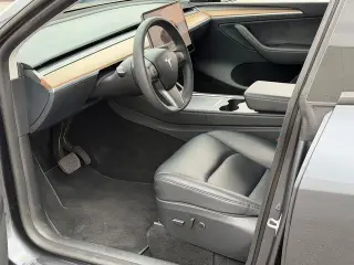 Tesla Model Y 2023 4p Crossover