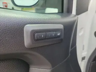 Nissan Titan 2023 4x4 PRO-4X 4p. Cabina de tripulación 5,6 pies BA
