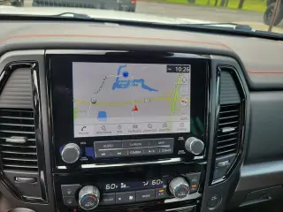 Nissan Titan 2023 4x4 PRO-4X 4p. Cabina de tripulación 5,6 pies BA