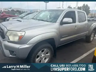 Toyota Tacoma 2014 4x4 V6 4 puertas Doble Cabina Caja Corta 6.1 pies 5A